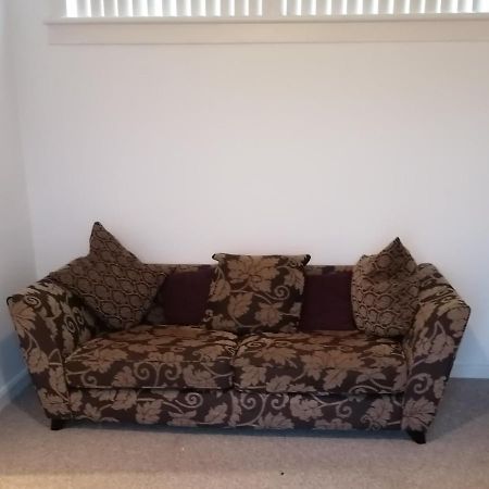 Bathgate Handy House Экстерьер фото