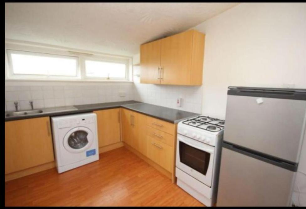 Bathgate Handy House Экстерьер фото
